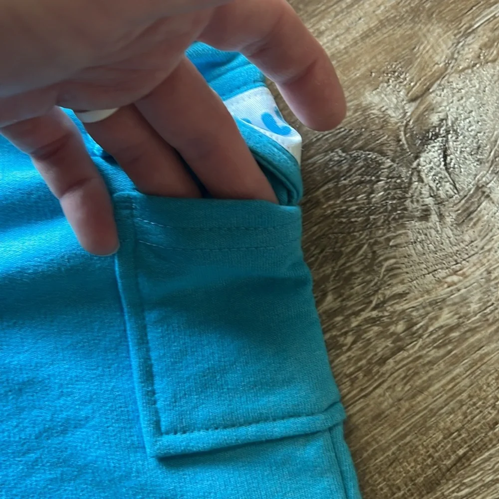 Bluey NWT Boys Shirt and Shorts Set size 4T - Picture 9 of 9